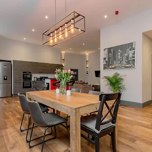  Apartment Bohemian Luxury In The Heart Edinburghs Leith District