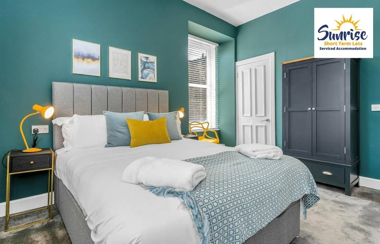 Apartment Leith Walk, Is 3 Rooms, King Beds With Tvs, Central Location, Albert Place, Wifi, Sleeps 6, Great For Contractors, Business, Relocation, Groups, Long Stays Welcome, Weekly Or Monthly, Just Ask Sunriseshortlets Edinburgh United Kingdom