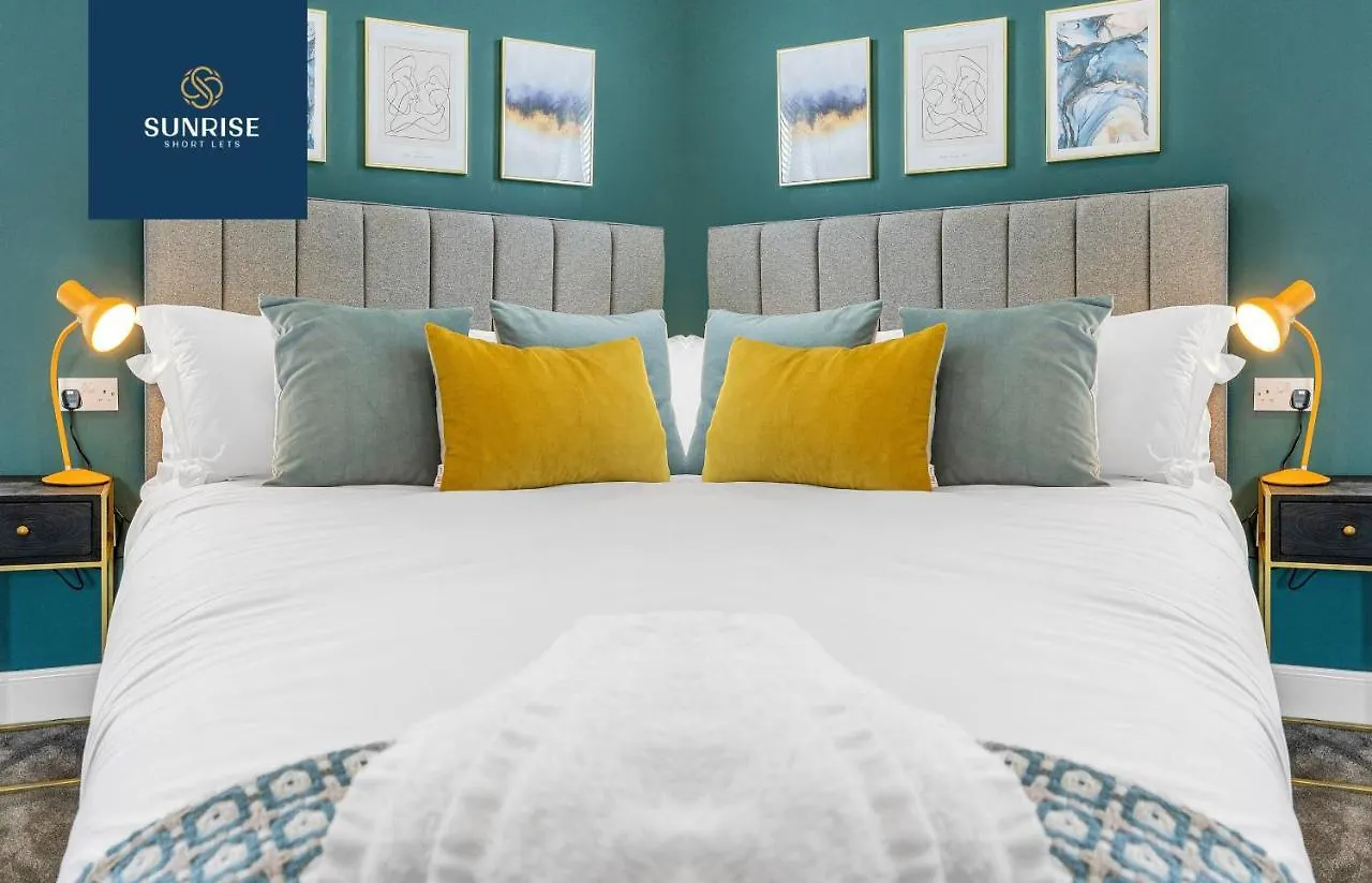 Apartment Leith Walk, Is 3 Rooms, King Beds With Tvs, Central Location, Albert Place, Wifi, Sleeps 6, Great For Contractors, Business, Relocation, Groups, Long Stays Welcome, Weekly Or Monthly, Just Ask Sunriseshortlets Edinburgh